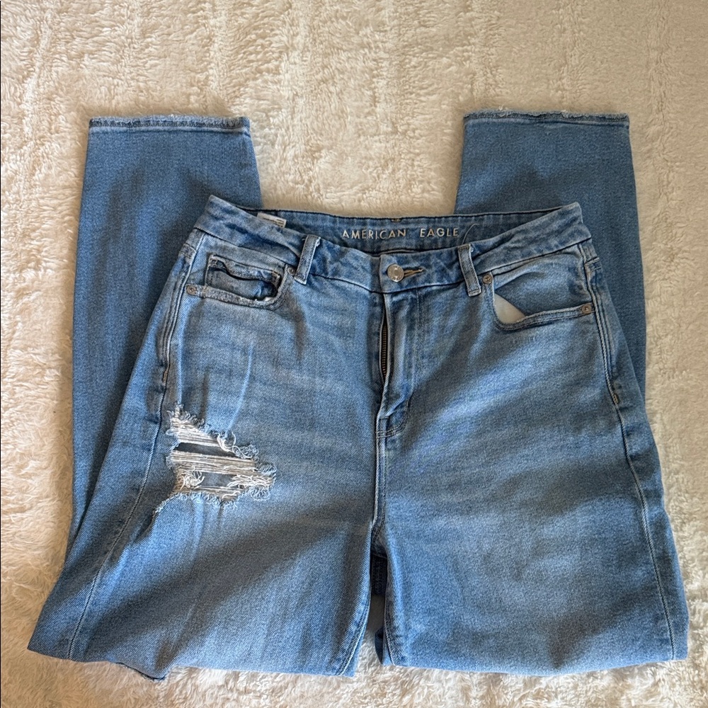 American Eagle Outfitters Light Blue High-Rise Distressed Straight Jeans